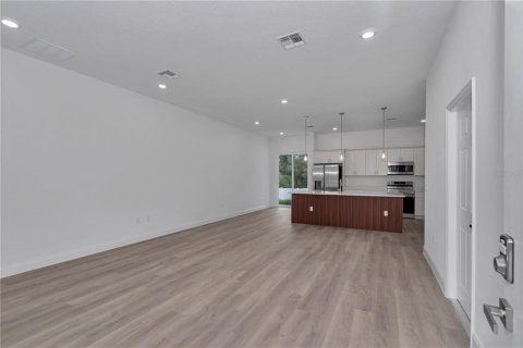 Casa en venta en Ocala, Florida, 4 dormitorios, 172.71 m2 № 2289898 - foto 13