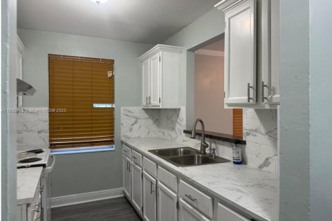 Villa ou maison à vendre à Homestead, Floride: 3 chambres, 111.67 m2 № 1959501 - photo 4