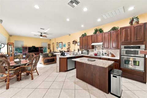 Casa en venta en Land O' Lakes, Florida, 3 dormitorios, 275.73 m2 № 2429651 - foto 9