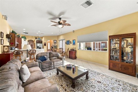 Casa en venta en Land O' Lakes, Florida, 3 dormitorios, 275.73 m2 № 2429651 - foto 15