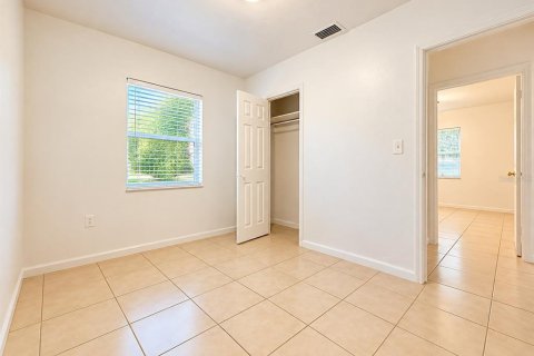 Villa ou maison à louer à Winter Park, Floride: 2 chambres, 102.19 m2 № 2408730 - photo 10
