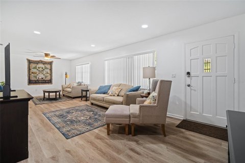 Villa ou maison à vendre à Dunnellon, Floride: 3 chambres, 134.99 m2 № 1782846 - photo 4