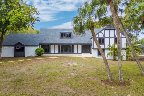 House in Palm Beach Gardens, Florida 4 bedrooms, 298.49 sq.m. № 1697373 - photo 5