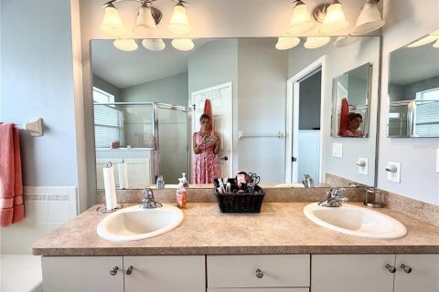 House in Hudson, Florida 4 bedrooms, 180.69 sq.m. № 2150690 - photo 28