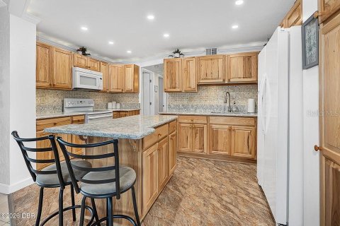 Condo in Ormond Beach, Florida, 2 bedrooms  № 2310484 - photo 17