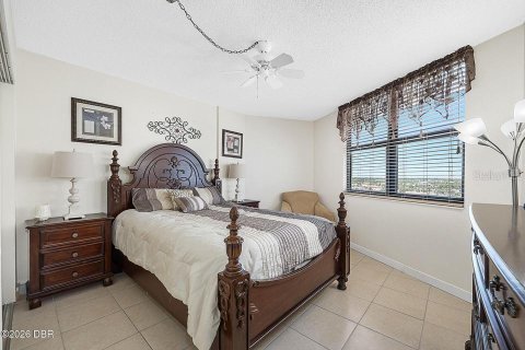 Condo in Ormond Beach, Florida, 2 bedrooms  № 2310484 - photo 22