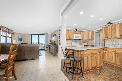 Condo in Ormond Beach, Florida, 2 bedrooms  № 2310484 - photo 12