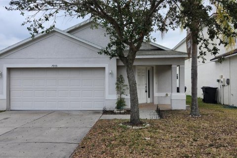 House in Gibsonton, Florida 3 bedrooms, 129.6 sq.m. № 2231797