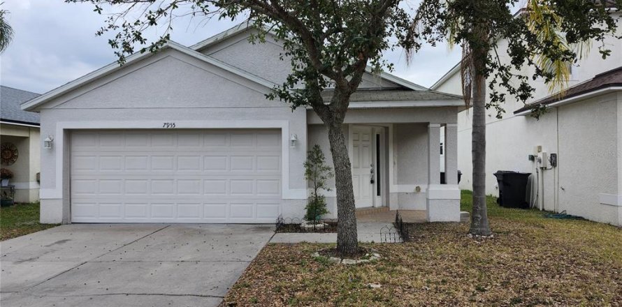 House in Gibsonton, Florida 3 bedrooms, 129.6 sq.m. № 2231797