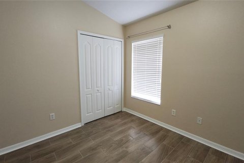 House in Gibsonton, Florida 3 bedrooms, 129.6 sq.m. № 2231797 - photo 8