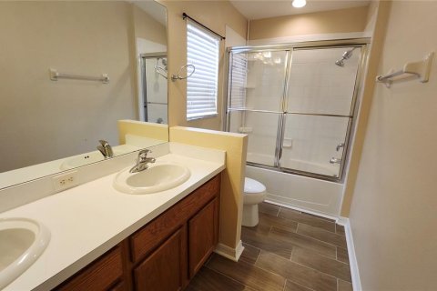 House in Gibsonton, Florida 3 bedrooms, 129.6 sq.m. № 2231797 - photo 13