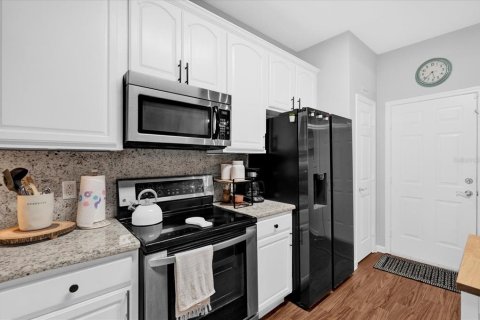 Condo in Orlando, Florida, 3 bedrooms  № 1563139 - photo 8