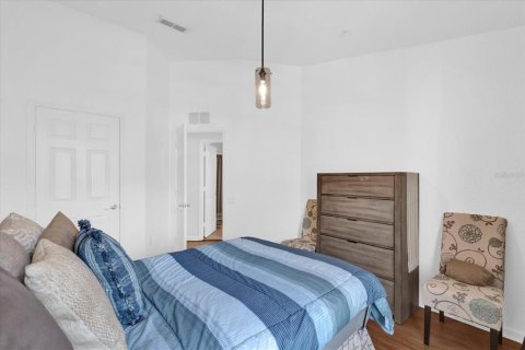 Condo in Orlando, Florida, 3 bedrooms  № 1563139 - photo 17