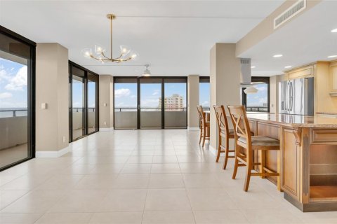 Condo in Daytona Beach, Florida, 2 bedrooms  № 1434146 - photo 8