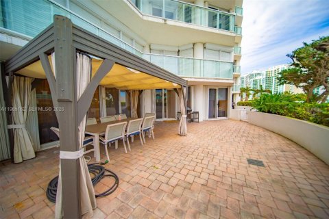 Copropriété à louer à Sunny Isles Beach, Floride: 2 chambres, 135.64 m2 № 2048307 - photo 27