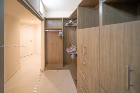 Copropriété à louer à Sunny Isles Beach, Floride: 2 chambres, 135.64 m2 № 2048307 - photo 17