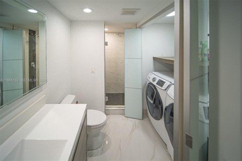 Copropriété à louer à Sunny Isles Beach, Floride: 2 chambres, 135.64 m2 № 2048307 - photo 24