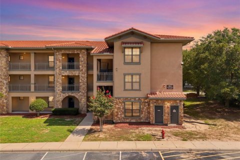 Condominio en Davenport, Florida, 3 dormitorios № 2114270