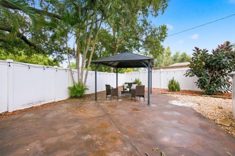House in Dunedin, Florida 3 bedrooms, 126.53 sq.m. № 2127139 - photo 27