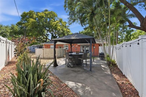 House in Dunedin, Florida 3 bedrooms, 126.53 sq.m. № 2127139 - photo 21