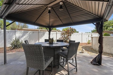 House in Dunedin, Florida 3 bedrooms, 126.53 sq.m. № 2127139 - photo 20