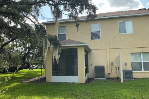 Townhouse in Seffner, Florida 3 bedrooms, 164.9 sq.m. № 2203263 - photo 25