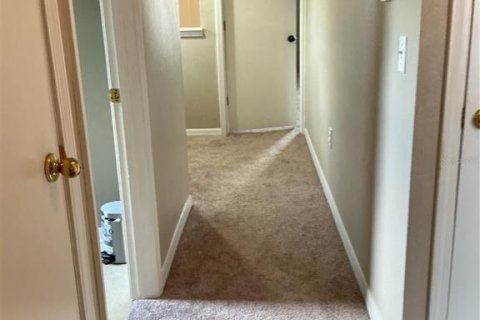 Townhouse in Seffner, Florida 3 bedrooms, 164.9 sq.m. № 2203263 - photo 28
