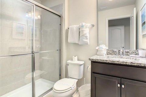 Adosado en venta en Kissimmee, Florida, 5 dormitorios, 210.24 m2 № 1602233 - foto 9
