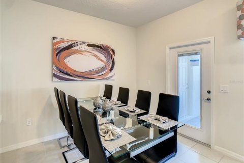 Adosado en venta en Kissimmee, Florida, 5 dormitorios, 210.24 m2 № 1602233 - foto 23