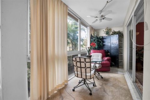 Condo à Belleair Bluffs, Floride, 1 chambre  № 2349384