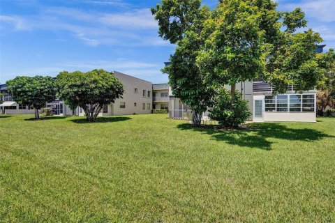 Condominio en venta en Delray Beach, Florida, 1 dormitorio, 76.92 m2 № 2246585 - foto 12