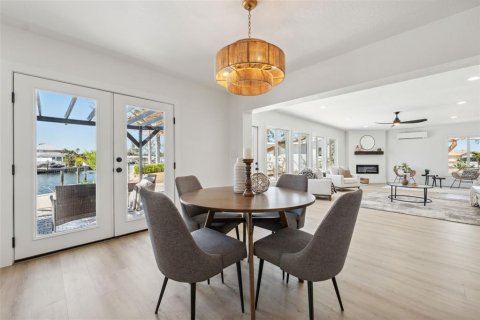 Villa ou maison à vendre à Bradenton, Floride: 4 chambres, 205.13 m2 № 1632338 - photo 16
