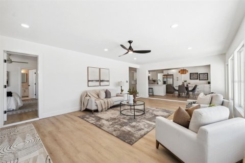 Villa ou maison à vendre à Bradenton, Floride: 4 chambres, 205.13 m2 № 1632338 - photo 22