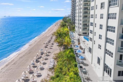 Copropriété à vendre à Fort Lauderdale, Floride: 3 chambres, 196.21 m2 № 2084399 - photo 4