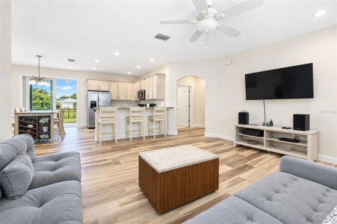 Villa ou maison à vendre à Port Charlotte, Floride: 3 chambres, 119.57 m2 № 2423669 - photo 8