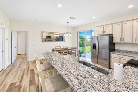 Villa ou maison à vendre à Port Charlotte, Floride: 3 chambres, 119.57 m2 № 2423669 - photo 23