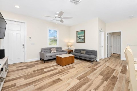 Villa ou maison à vendre à Port Charlotte, Floride: 3 chambres, 119.57 m2 № 2423669 - photo 6