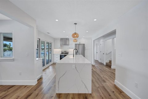 Casa en venta en Palmetto, Florida, 4 dormitorios, 257.99 m2 № 1760634 - foto 13