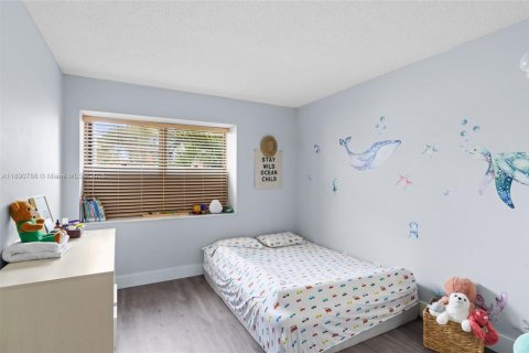 Townhouse in Weston, Florida 3 bedrooms, 190.45 sq.m. № 1944003 - photo 28