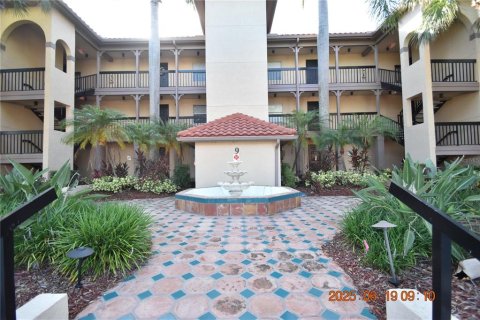 Снять в аренду кондоминиум в Клируотер, Флорида 1 комната, 82.4м2, № 1793946 - фото 1