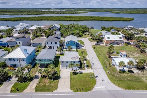 Villa ou maison à vendre à New Smyrna Beach, Floride: 4 chambres, 180.6 m2 № 1879066 - photo 4