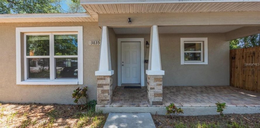 Villa ou maison à Saint Petersburg, Floride 4 chambres, 114.73 m2 № 2322556