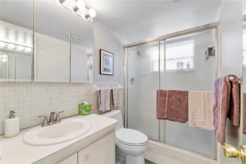 Copropriété à vendre à Hollywood, Floride: 2 chambres, 92.16 m2 № 1960435 - photo 14