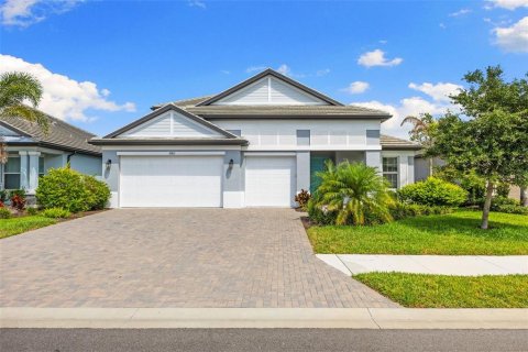 House in Venice, Florida 5 bedrooms, 304.72 sq.m. № 1762047 - photo 1
