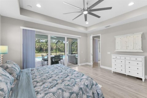 House in Venice, Florida 5 bedrooms, 304.72 sq.m. № 1762047 - photo 20