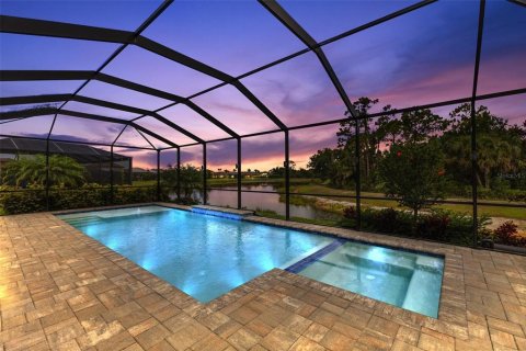 House in Venice, Florida 5 bedrooms, 304.72 sq.m. № 1762047 - photo 4