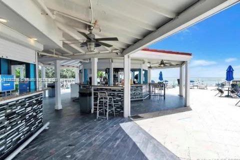 Condominio en venta en Sunny Isles Beach, Florida, 33.44 m2 № 1804612 - foto 8