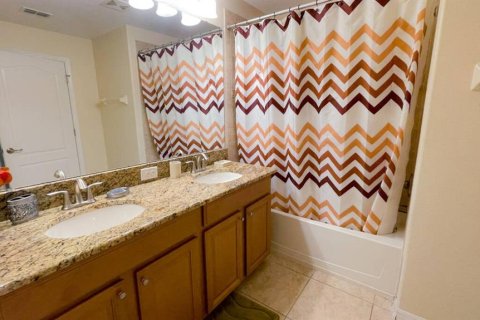 Adosado en alquiler en Kissimmee, Florida, 4 dormitorios, 176.7 m2 № 1828505 - foto 13