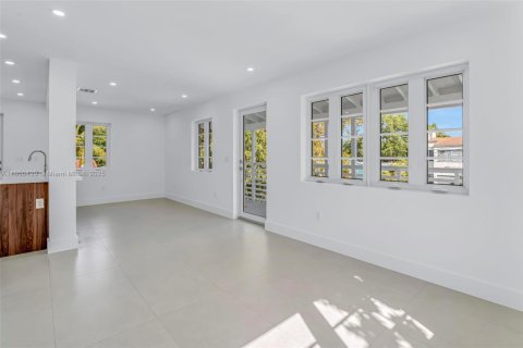 Appartement à louer à Miami, Floride: 2 chambres, 92.72 m2 № 1855157 - photo 7
