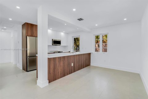 Appartement à louer à Miami, Floride: 2 chambres, 92.72 m2 № 1855157 - photo 8